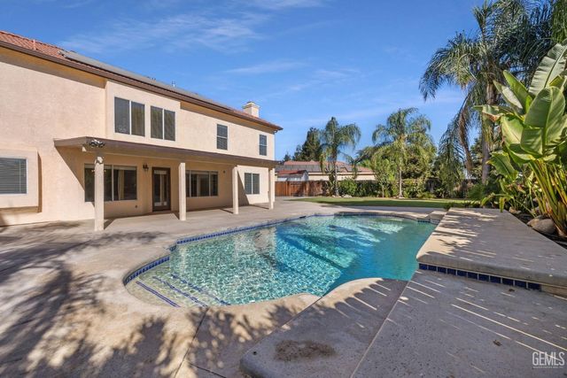 1012 Tularosa Street, Bakersfield, CA 93312