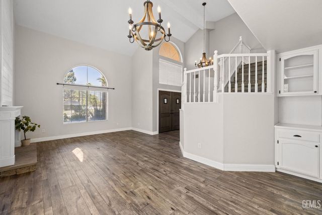 1012 Tularosa Street, Bakersfield, CA 93312