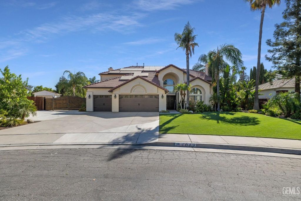 1012 Tularosa Street, Bakersfield, CA 93312