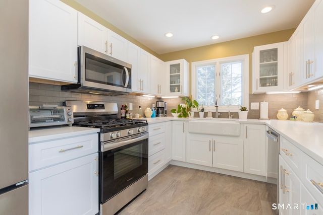 71 Cider Mill Lane, Trumbull, CT 06611