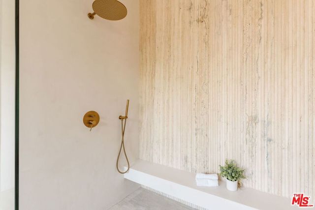 1611 S Bedford Street, Los Angeles, CA 90035