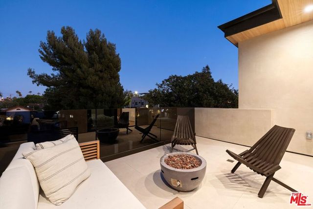 1611 S Bedford Street, Los Angeles, CA 90035