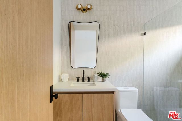 1611 S Bedford Street, Los Angeles, CA 90035