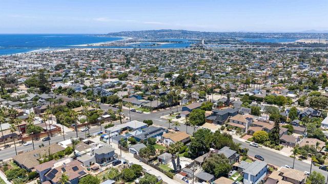 4375 Del Monte, San Diego, CA 92107