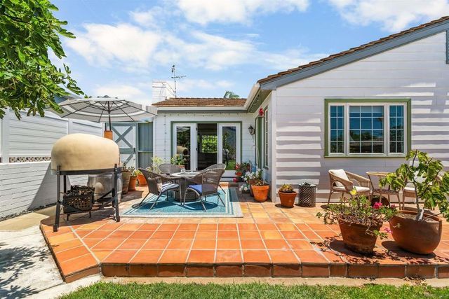 4375 Del Monte, San Diego, CA 92107