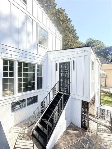 200 W Paces Ferry NW Road, Atlanta, GA 30305