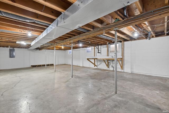 4803 N State Road 43, Solsberry, IN 47459