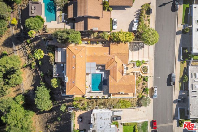 2315 N Hobart Boulevard, Los Angeles, CA 90027