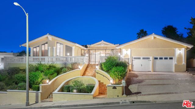 2315 N Hobart Boulevard, Los Angeles, CA 90027