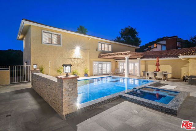 2315 N Hobart Boulevard, Los Angeles, CA 90027