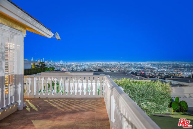 2315 N Hobart Boulevard, Los Angeles, CA 90027