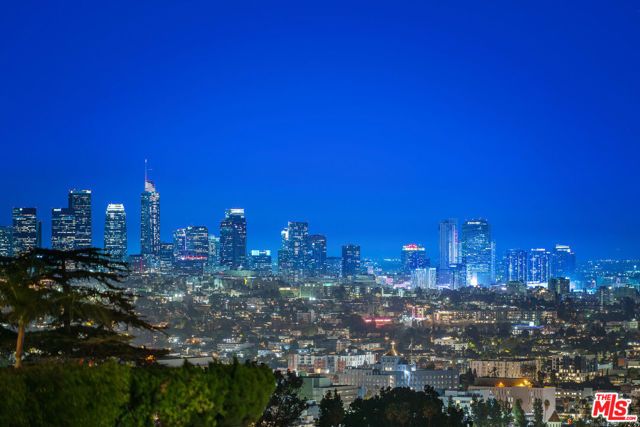 2315 N Hobart Boulevard, Los Angeles, CA 90027