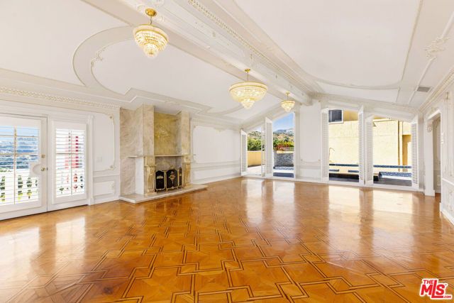 2315 N Hobart Boulevard, Los Angeles, CA 90027