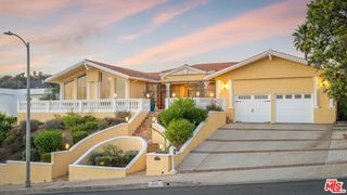 2315 N Hobart Boulevard, Los Angeles, CA 90027