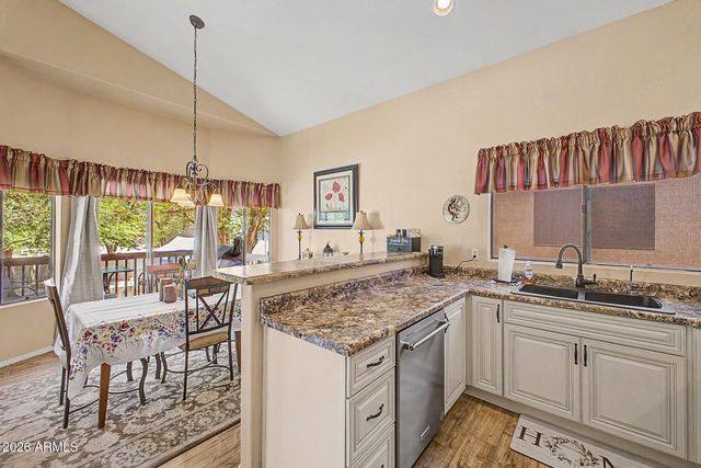 5528 W HARRISON Court, Chandler, AZ 85226
