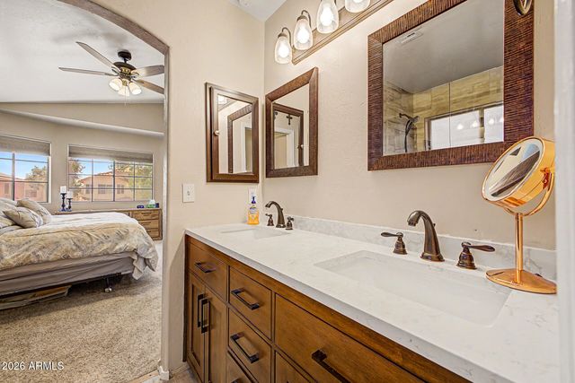 5528 W HARRISON Court, Chandler, AZ 85226