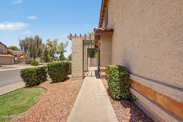 5528 W HARRISON Court, Chandler, AZ 85226