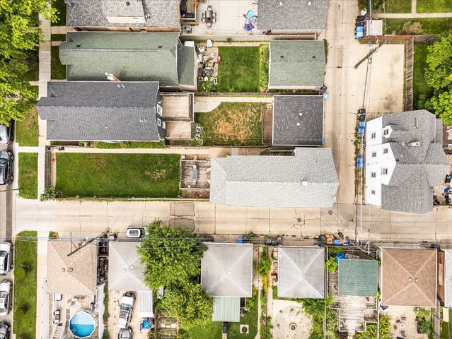 4314 W Henderson Street, Chicago, IL 60641
