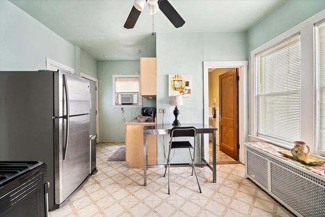 4314 W Henderson Street, Chicago, IL 60641
