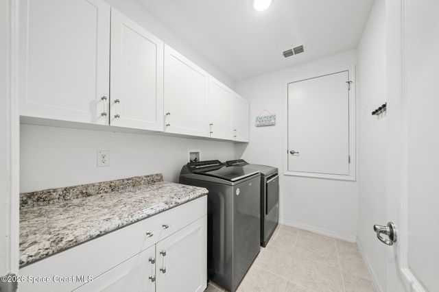 764 Corbin Circle SW, Palm Bay, FL 32908