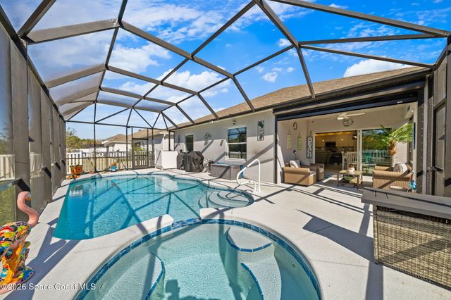 764 Corbin Circle SW, Palm Bay, FL 32908