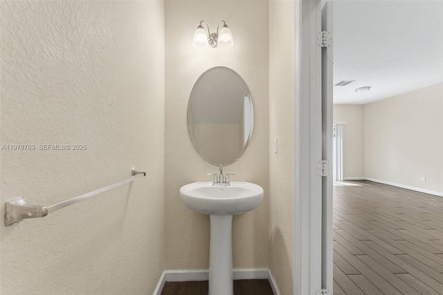 4032 NW 11th St, Lauderhill, FL 33313