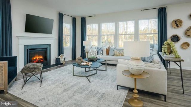 040 BOLLING DR, Jeffersonton, VA 22724