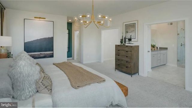040 BOLLING DR, Jeffersonton, VA 22724