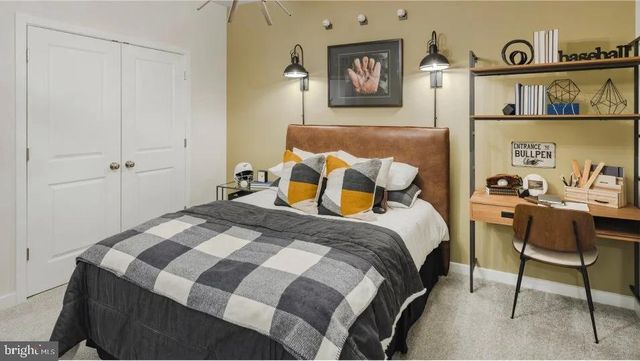 040 BOLLING DR, Jeffersonton, VA 22724