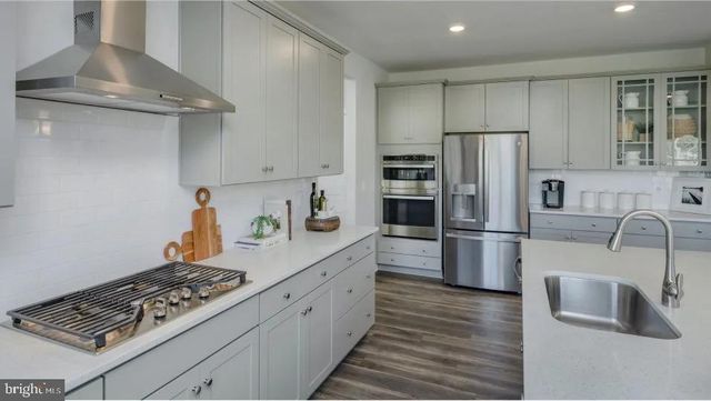 040 BOLLING DR, Jeffersonton, VA 22724