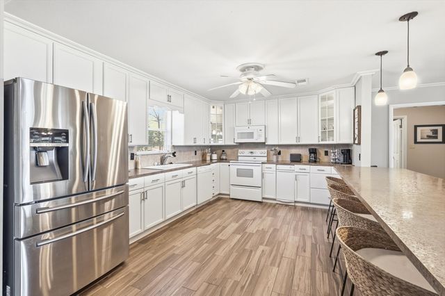 4433 Chapel Road, Possum Kingdom Lake, TX 76450