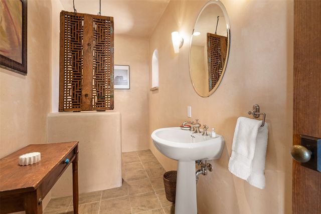 12 Black Canyon, Santa Fe, NM 87508