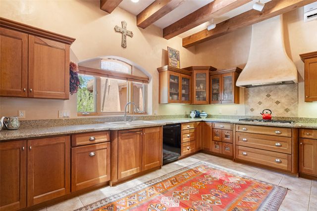 12 Black Canyon, Santa Fe, NM 87508