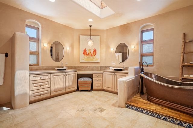 12 Black Canyon, Santa Fe, NM 87508