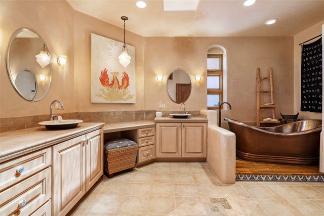 12 Black Canyon, Santa Fe, NM 87508