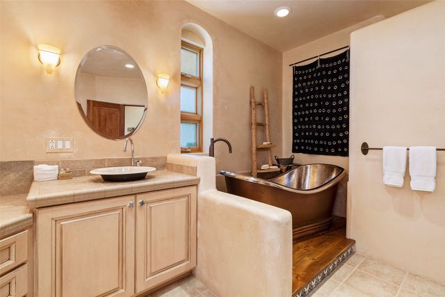 12 Black Canyon, Santa Fe, NM 87508