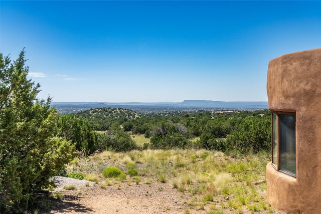 12 Black Canyon, Santa Fe, NM 87508