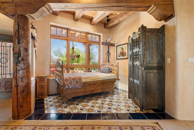 12 Black Canyon, Santa Fe, NM 87508