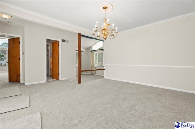 1040 Left Bank Dr, Florence, SC 29501