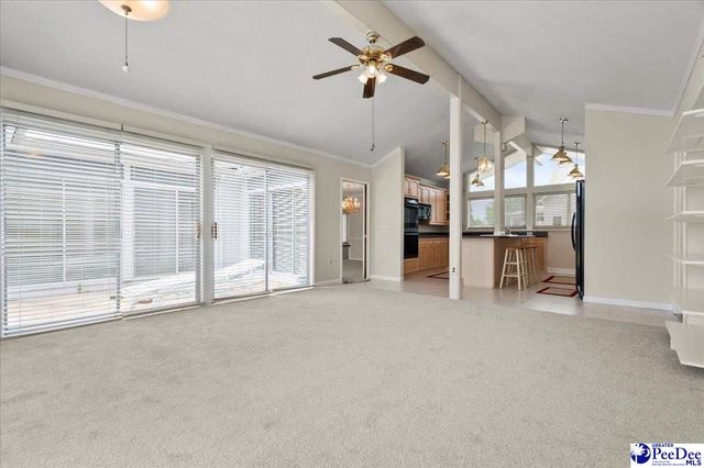 1040 Left Bank Dr, Florence, SC 29501