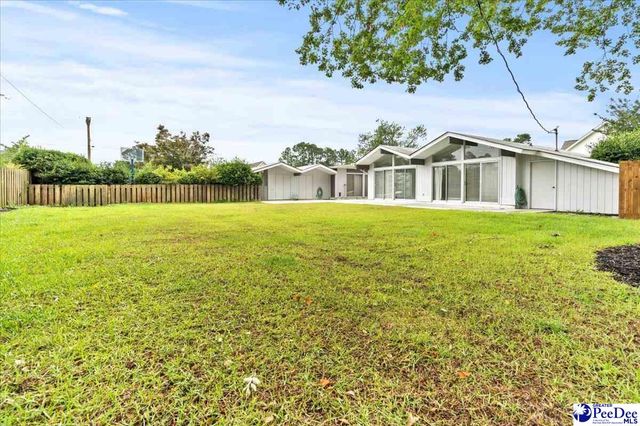 1040 Left Bank Dr, Florence, SC 29501