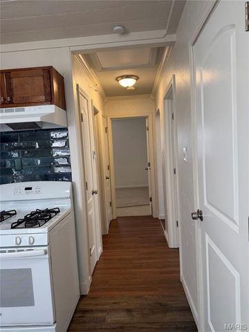 721 Beardsley Court, St Louis, MO 63135