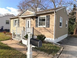 721 Beardsley Court, St Louis, MO 63135