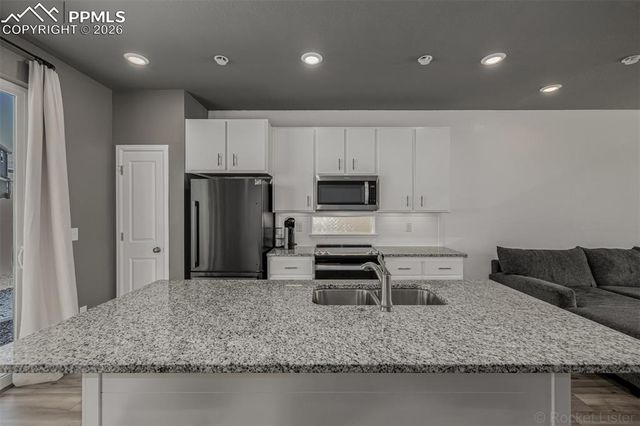 5658 Mammoth Lane, Colorado Springs, CO 80927