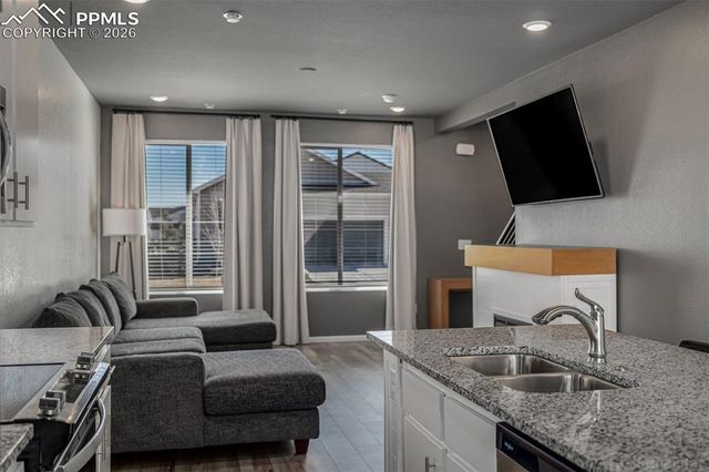 5658 Mammoth Lane, Colorado Springs, CO 80927