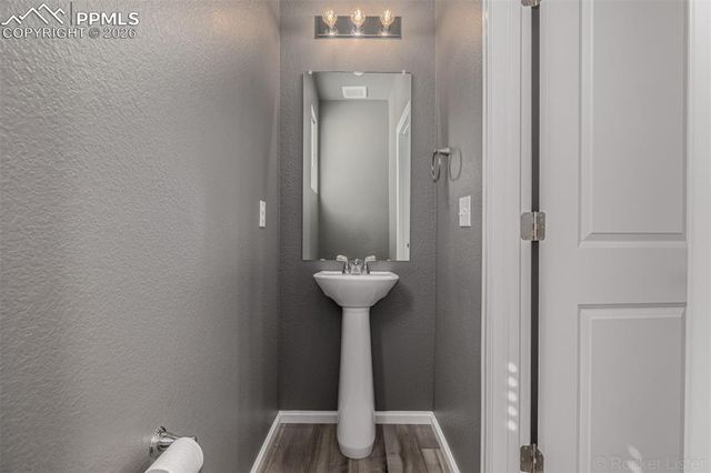 5658 Mammoth Lane, Colorado Springs, CO 80927