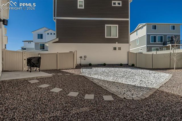 5658 Mammoth Lane, Colorado Springs, CO 80927