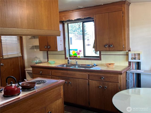 3916 Rucker Avenue, Everett, WA 98201