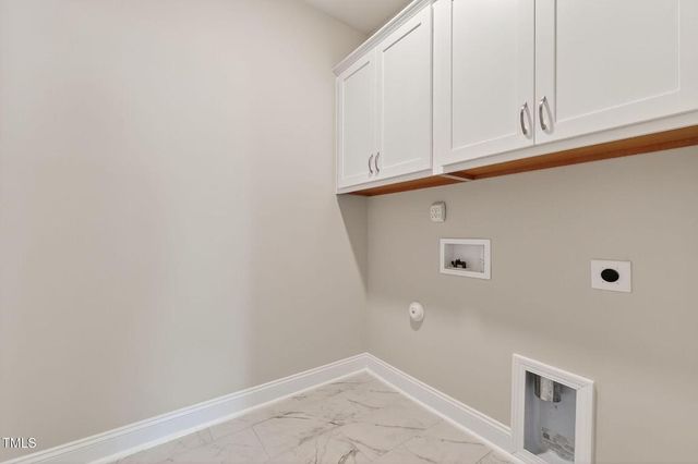 1217 Linkwood Way, Fuquay Varina, NC 27526