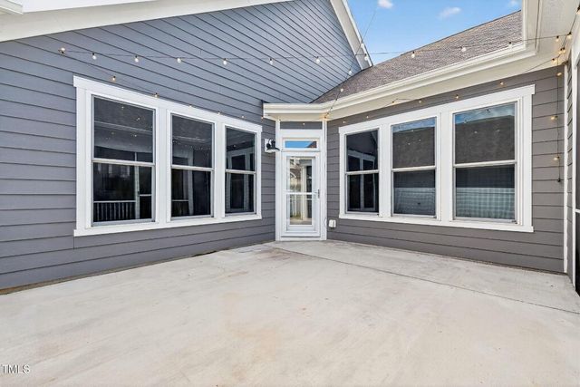 1217 Linkwood Way, Fuquay Varina, NC 27526